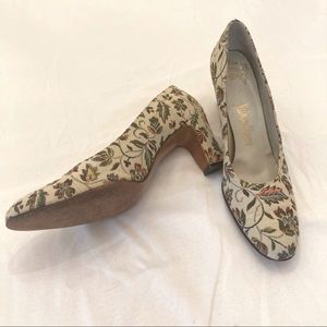Neiman Marcus Embroidered Kitten Heels Vintage Size 9